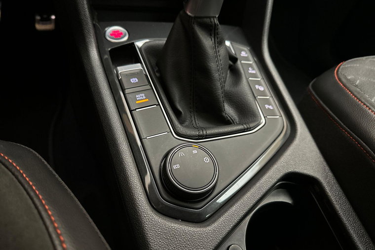 Vehicle Image 38