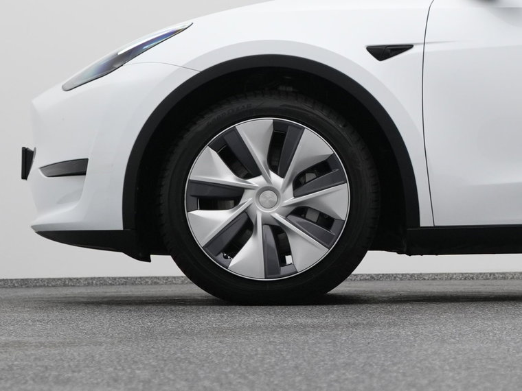 Vehicle Image 40
