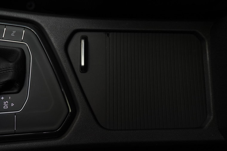 Vehicle Image 45