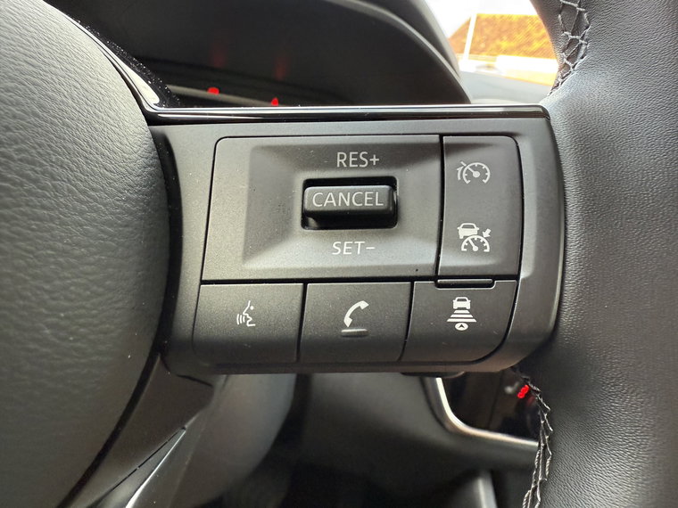 Vehicle Image 33
