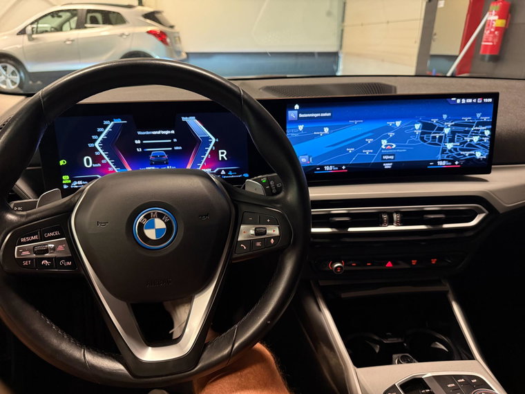Vehicle Image 57