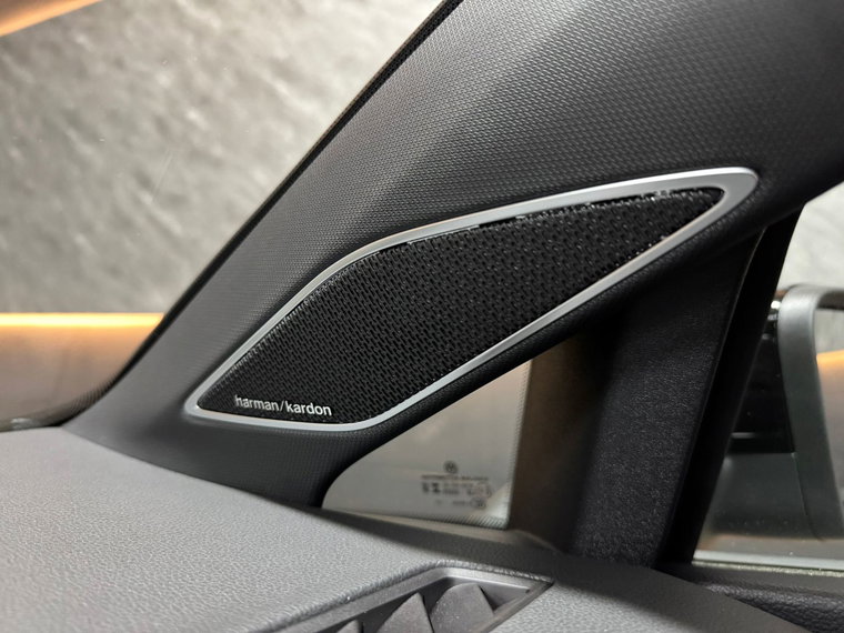 Vehicle Image 27