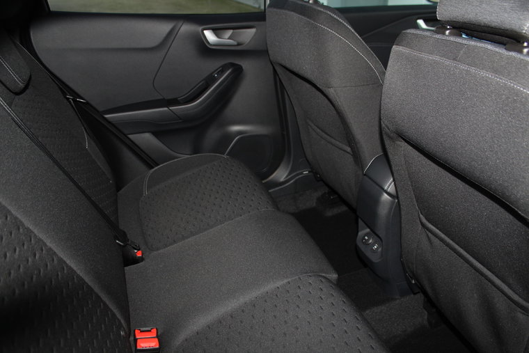 Vehicle Image 35