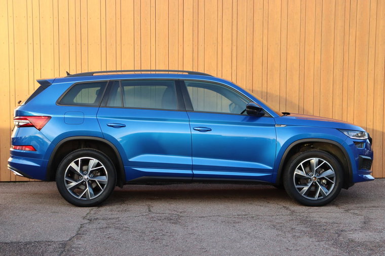 Vehicle Image 5