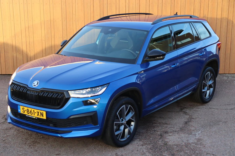 Vehicle Image 6