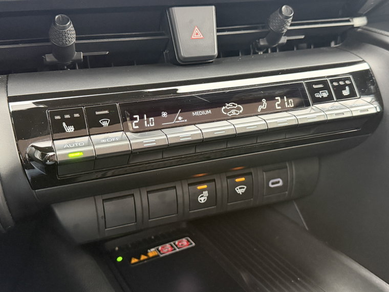 Vehicle Image 27