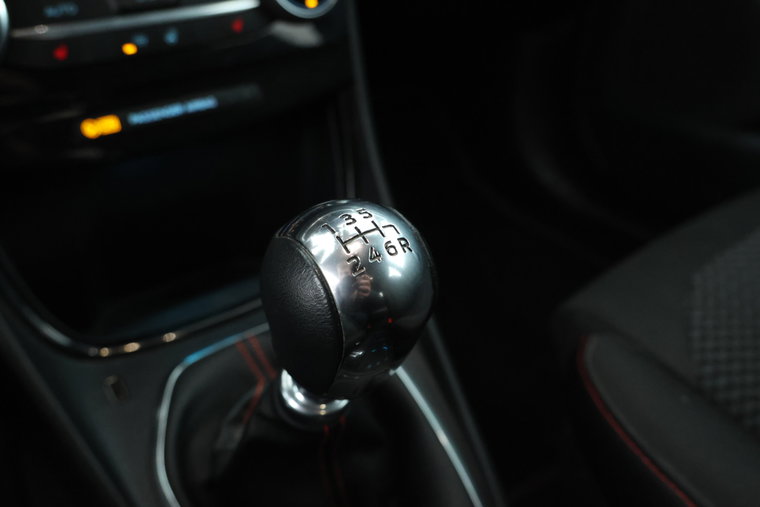 Vehicle Image 33
