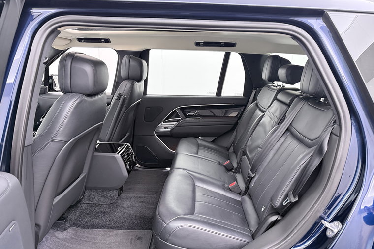 Vehicle Image 13