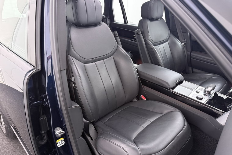 Vehicle Image 21