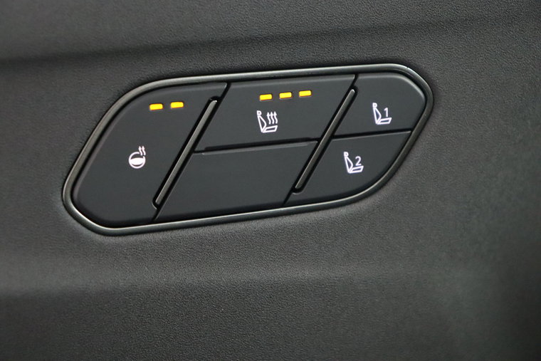 Vehicle Image 43