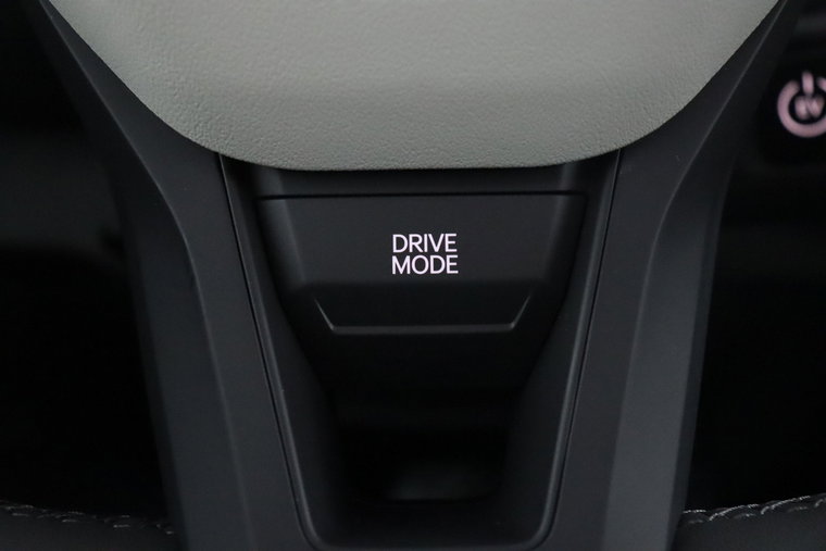 Vehicle Image 45