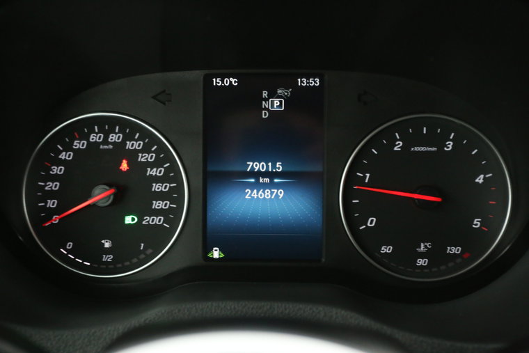Vehicle Image 13