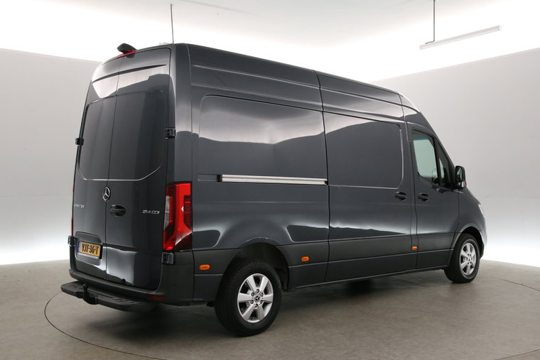 Vehicle Image 28