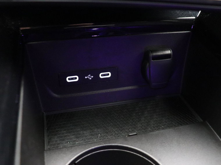 Vehicle Image 34