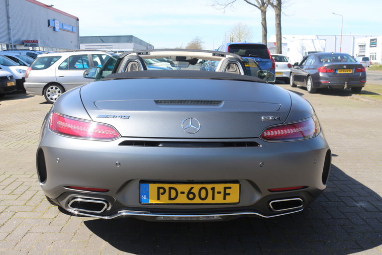 Vehicle Image 28
