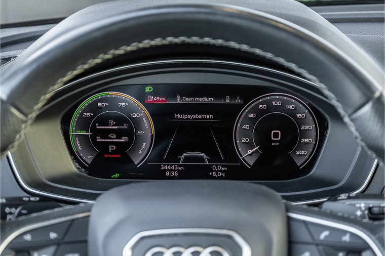 Vehicle Image 13