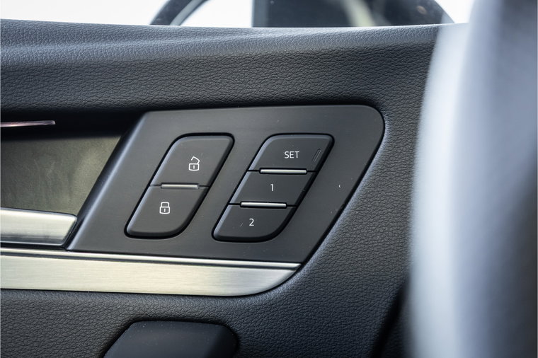Vehicle Image 26
