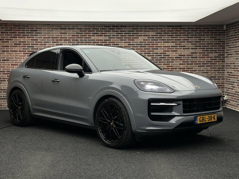 Vehicle Image 32