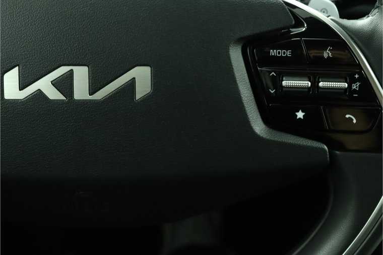 Vehicle Image 27