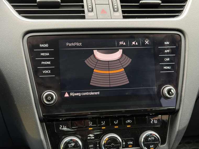 Vehicle Image 35
