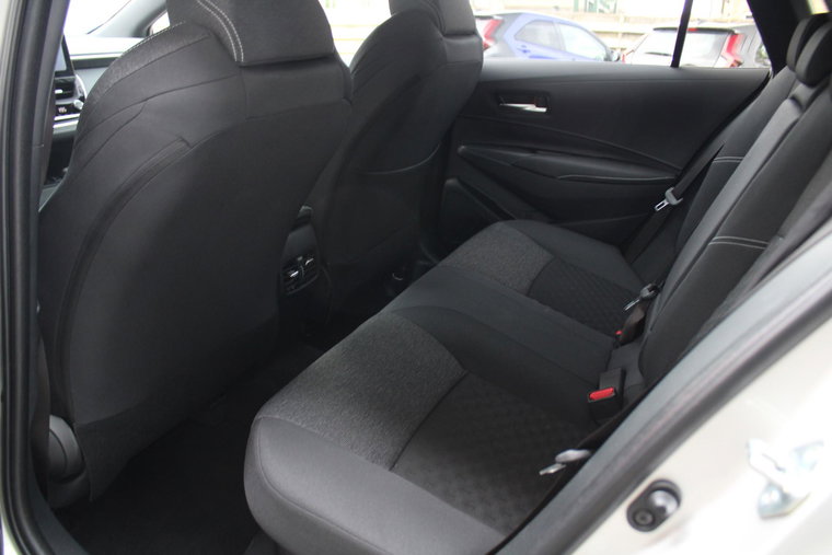Vehicle Image 21
