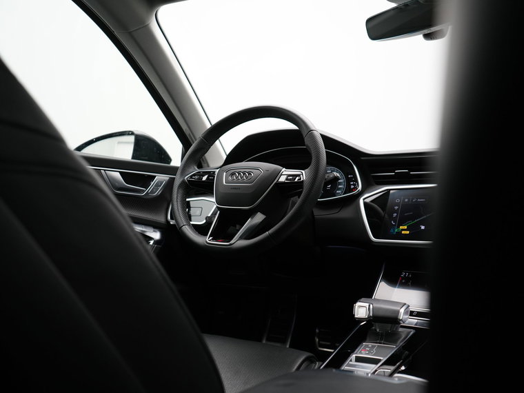 Vehicle Image 37