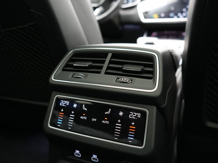 Vehicle Image 48