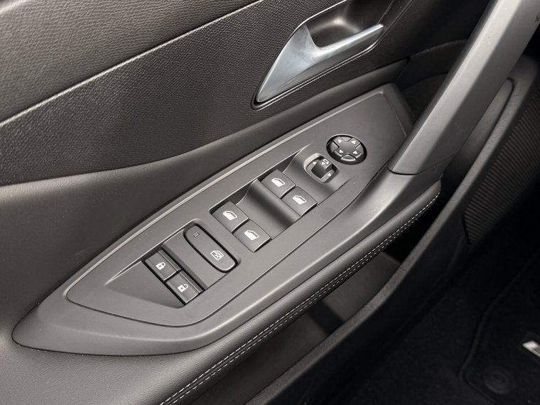 Vehicle Image 41