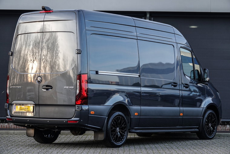Vehicle Image 40