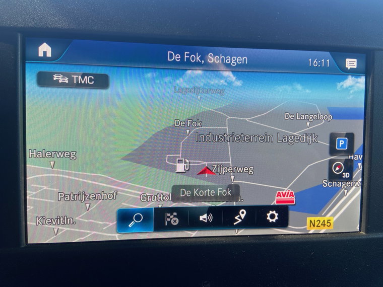 Vehicle Image 16