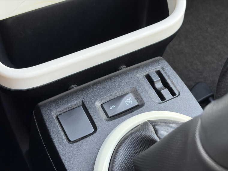 Vehicle Image 22