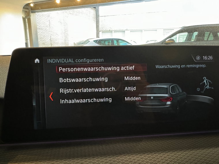 Vehicle Image 34