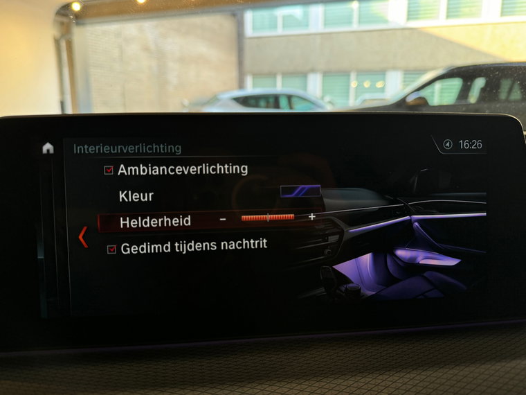 Vehicle Image 35