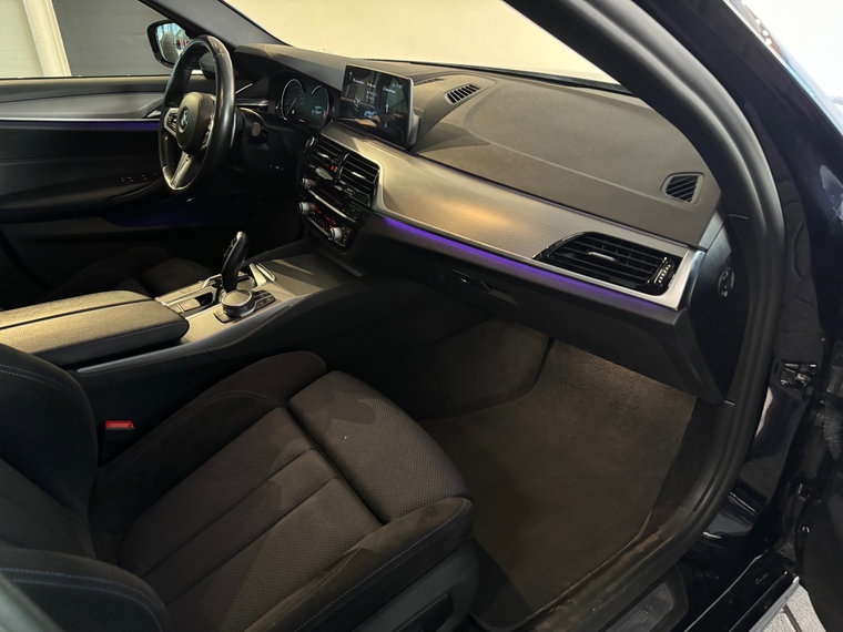 Vehicle Image 37