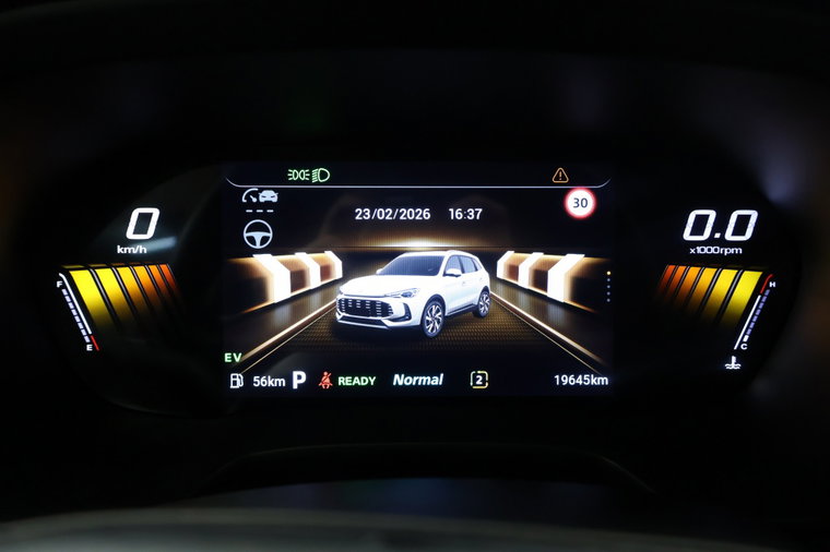 Vehicle Image 14