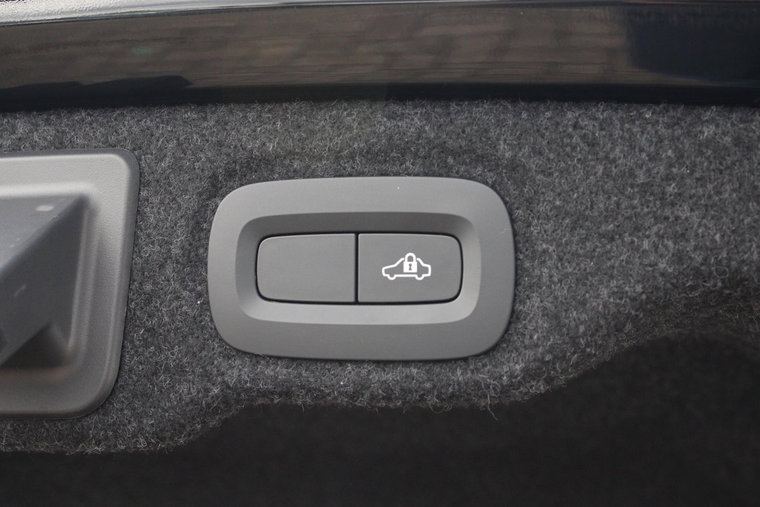 Vehicle Image 42