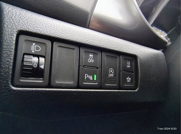 Vehicle Image 24