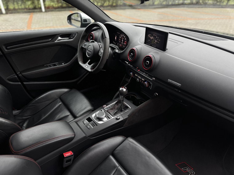 Vehicle Image 50