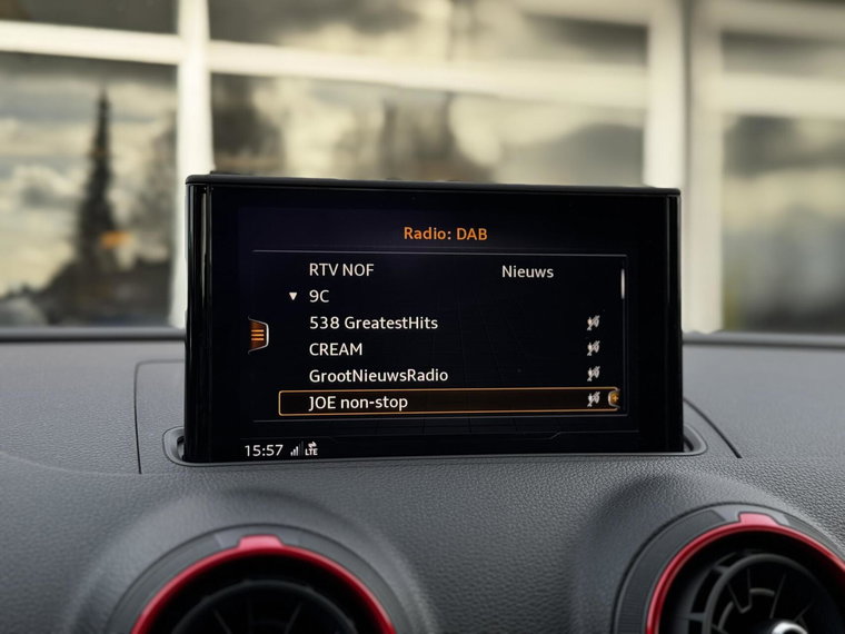 Vehicle Image 51