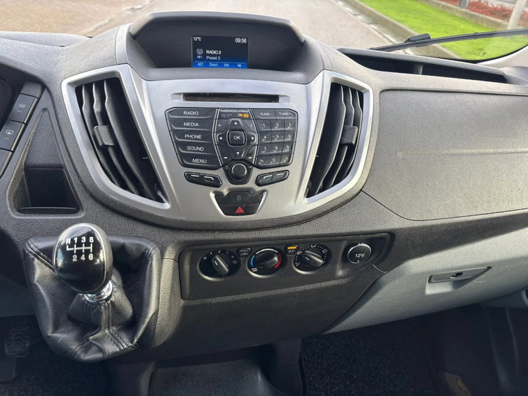 Vehicle Image 16