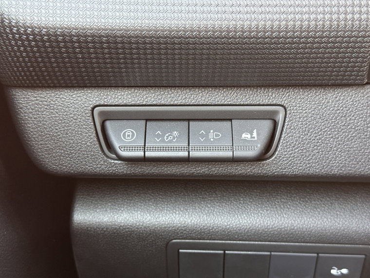 Vehicle Image 26