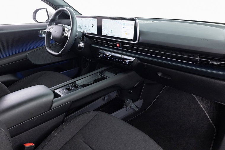 Vehicle Image 4