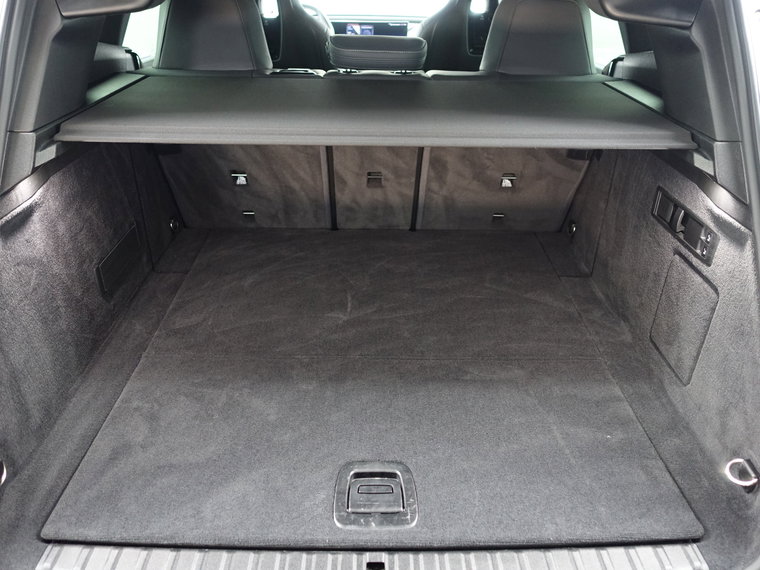 Vehicle Image 36