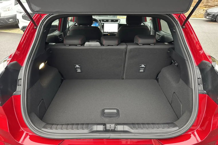 Vehicle Image 16