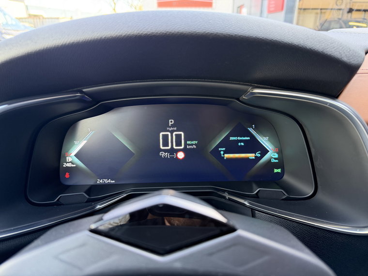Vehicle Image 22