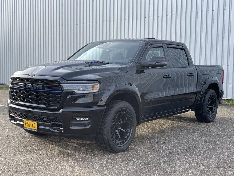 Vehicle Image 6