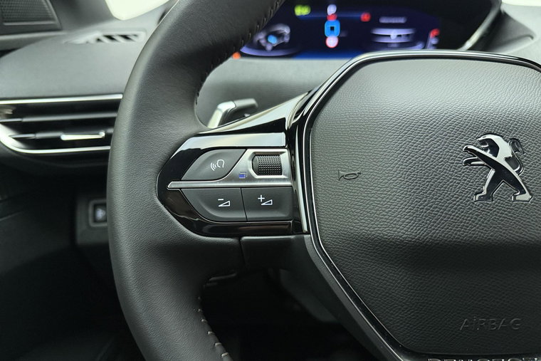 Vehicle Image 26