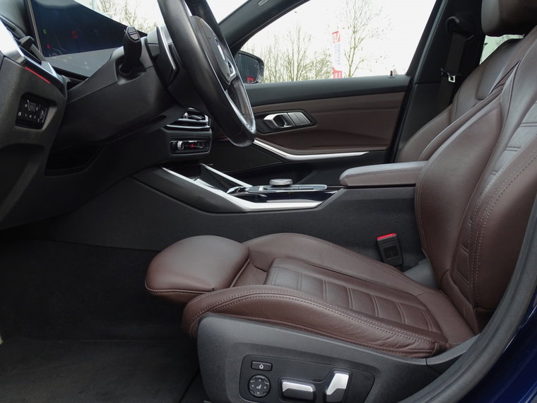 Vehicle Image 41