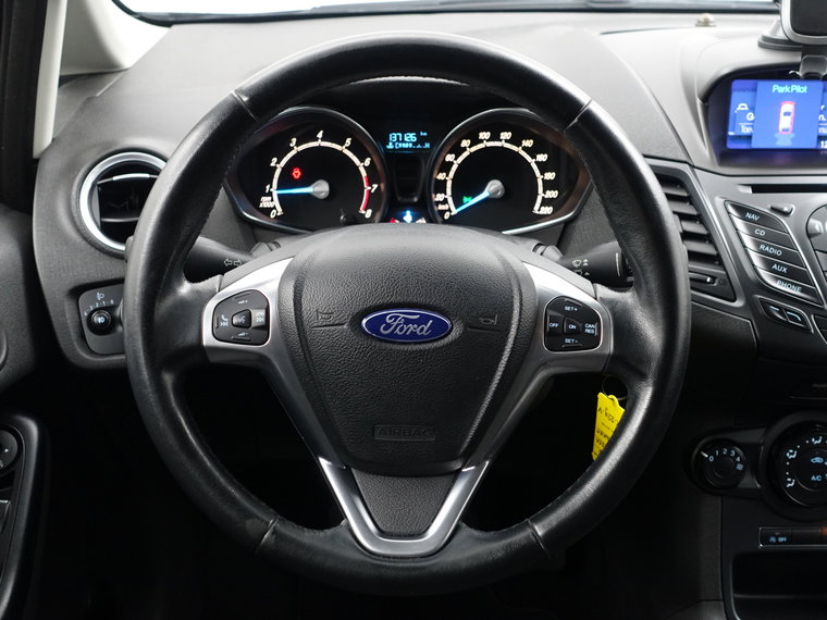 Vehicle Image 14