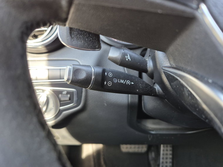 Vehicle Image 27